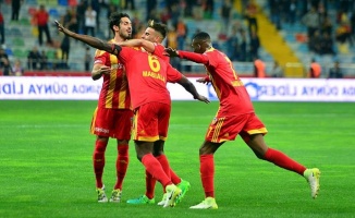 Kayserispor Atiker Konyaspor'u 2-1 yendi