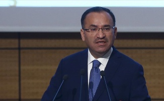 Adalet Bakanı Bozdağ: Türk milletinin aklıyla alay edercesine inkar ediyorlar