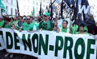 Brüksel’de çalışanlardan hükümete protesto