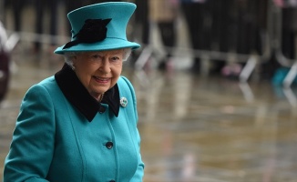 Kraliçe 2. Elizabeth’in bütçeden aldığı pay artırıldı