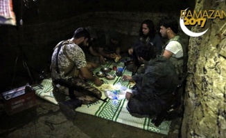 Türkmendağı&#039;nda Tünellerde Ramazan...