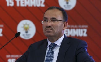 Adalet Bakanı Bozdağ: Darbeciler FETÖ elebaşının talimatları çerçevesinde savunma yapıyor