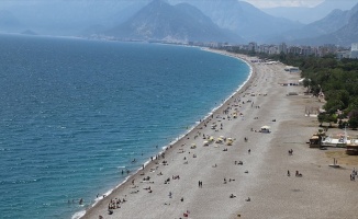 Antalya'da 88 yılın en sıcak günü yaşandı