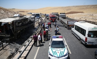 Şanlıurfa'da yolcu otobüsünde yangın: 22 yaralı