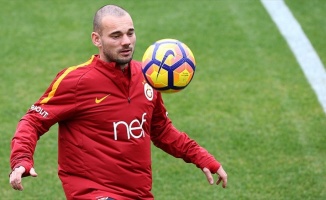 Sneijder, Galatasaray'da antrenmanlara başlıyor