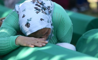 Srebrenitsa soykırımının 71 kurbanı daha toprağa verildi