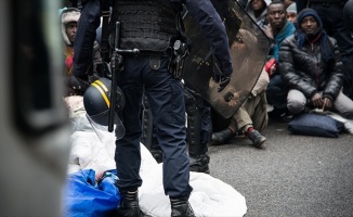 Fransa'da sığınmacılara kötü muamele