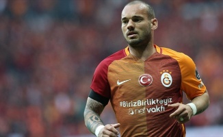 Sneijder resmen Nice'te