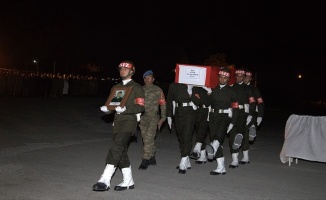 Hakkari'deki terör saldırısında yaralanan asker şehit oldu