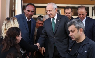 Kılıçdaroğlu'ndan şehit ailesine taziye ziyareti