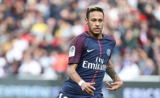 Neymar'a ülkesinde vergi cezası