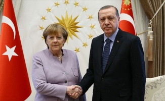 Cumhurbaşkanı Erdoğan, Merkel ile telefonda görüştü