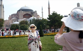 İstanbul 10 ayda 9 milyon yabancı turist ağırladı