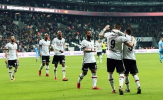 Beşiktaş zirveye biraz daha yaklaştı