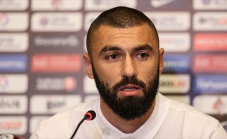 Burak Yılmaz: Çok ciddi transfer teklifleri aldım