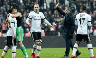 Beşiktaş, namağlup serisinde 100. puanın peşinde