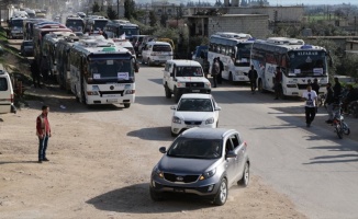 Esed'in kuşattığı Kadem'den bin 55 sivil tahliye edildi