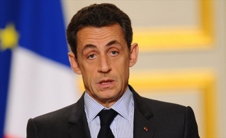 Fransa'nın eski Cumhurbaşkanı Nicolas Sarkozy gözaltına alındı