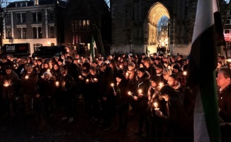 Hollanda'da 'Suriye için ışık' gösterisi