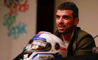 Milli motosikletçi Sofuoğlu: Şampiyon olmak için elimden geleni yapacağım