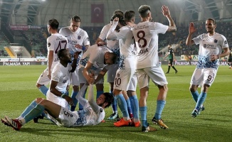 Trabzonspor 3 puanı 3 golle aldı