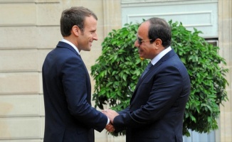 Sisi ve Macron telefonda Suriye'yi görüştü