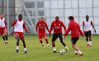 Sivasspor Avrupa aşkına sahaya çıkıyor