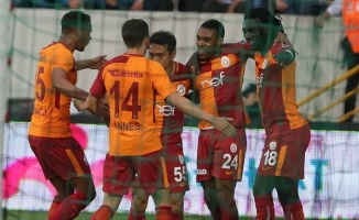 Galaatasaray Akhisar deplasmanını hata yapmadan geçti