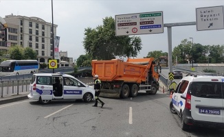 İstanbul'da bazı yollar trafiğe kapatıldı