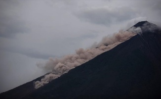 Fuego Yanardağı'ndaki patlamalar nedeniyle 332 kişi kayıp