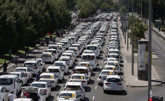 İspanya'da taksicilerin Uber grevi sonuçsuz kaldı
