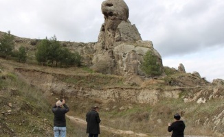 ’Canavar kaya’ görenleri şaşırtıyor