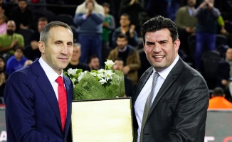 Darüşşafaka Blatt’i unutmadı