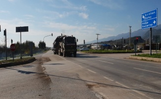 Hatay’da yoğun tank sevkiyatı