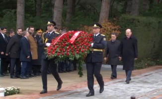 Soylu, Azerbaycan ve Türk Şehitliği’ni ziyaret etti