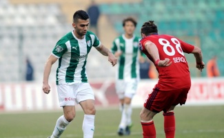 Bursaspor Emre Taşdemir ile yollarını ayırdı