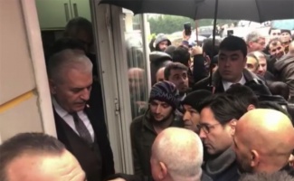 Yıldırım Sultanbeyli’de taksi durağını ziyaret etti