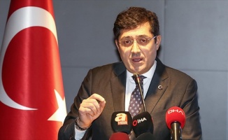 Eski Beşiktaş Belediye Başkanı Hazinedar CHP'den istifa etti