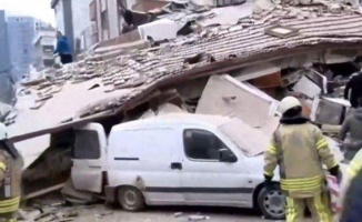 Kartal’da 8 katlı bir bina çöktü