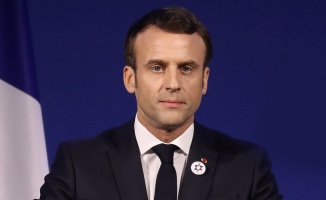 Macron'un belediye binalarındaki portreleri çalındı