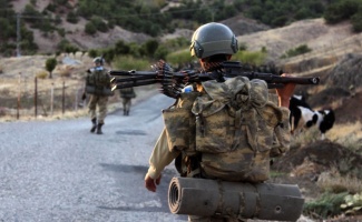 Azerbaycan-Ermenistan cephe hattında 1 asker şehit oldu