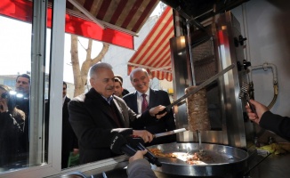 Binali Yıldırım: Metrobüs ve metro...