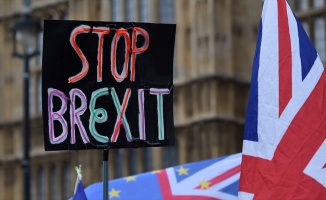 Brexit'i iptal dilekçesine 2 milyon 500 bin imza