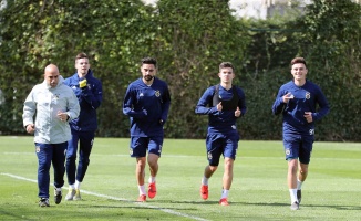 Fenerbahçe’de Ankaragücü maçı hazırlıkları sürüyor