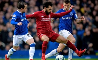 Liverpool liderliği Manchester City'ye bıraktı