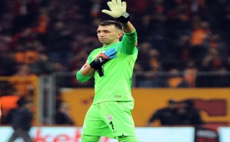 Muslera kalesinde devleşti