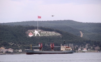 Rus askeri kargo gemisi Çanakkale Boğazı’ndan geçti