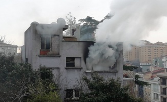 Şişli’de metruk binada yangın