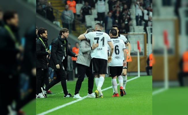 Spor Toto Süper Lig: Beşiktaş: 2 - Atiker Konyaspor: 1 (İlk yarı)