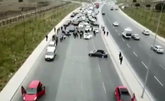 Ultra lüks otomobilli düğün konvoyunda “drift” terörü